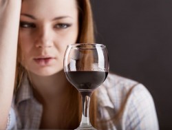 Женский алкоголизм: его особенности и тенденции